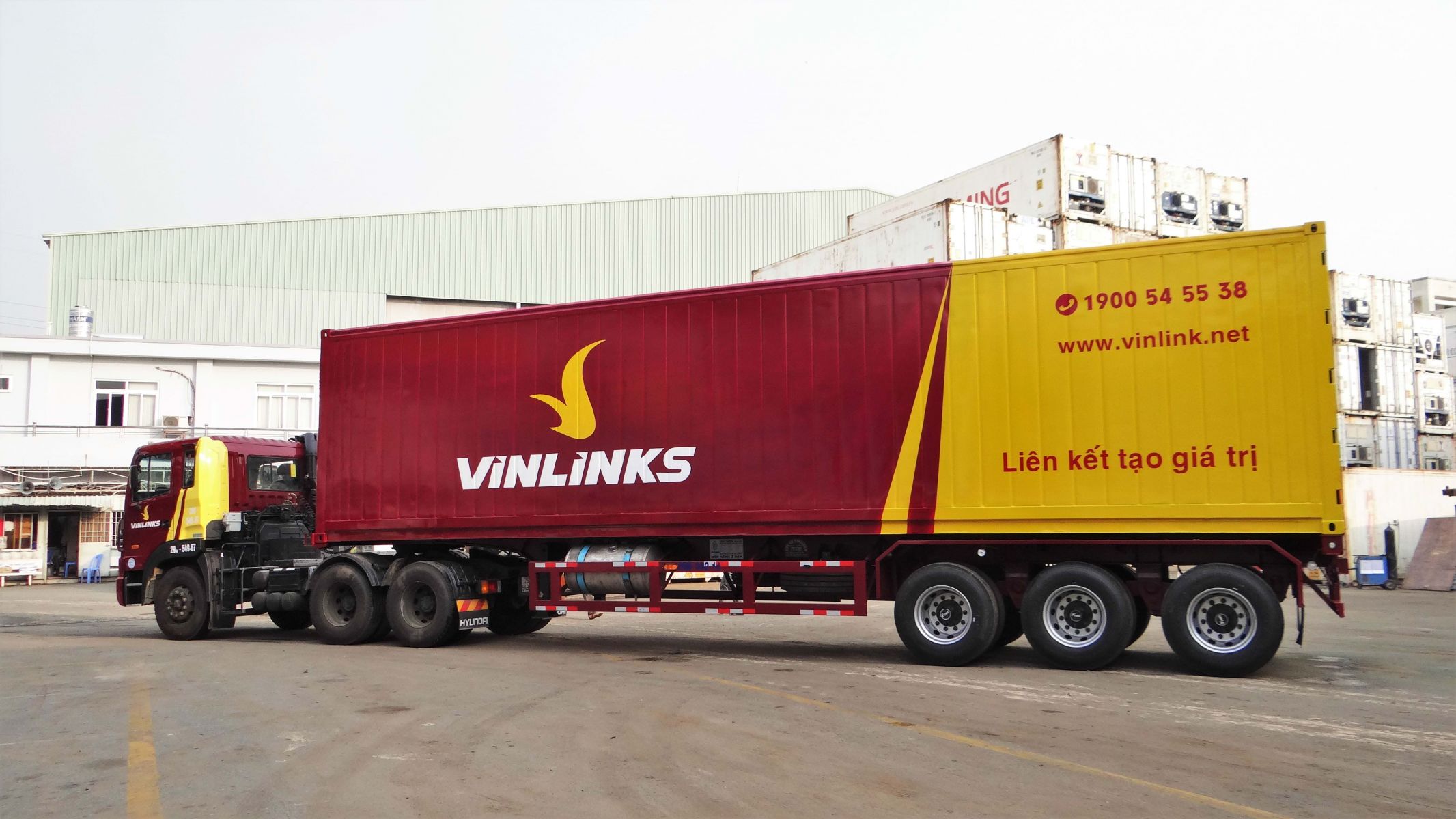 Thiết kế và cung cấp sơmi rơmooc và container