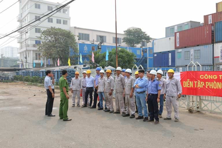 Tân Thanh diễn tập phòng cháy chữa cháy tại trụ sở chính quận Thủ Đức