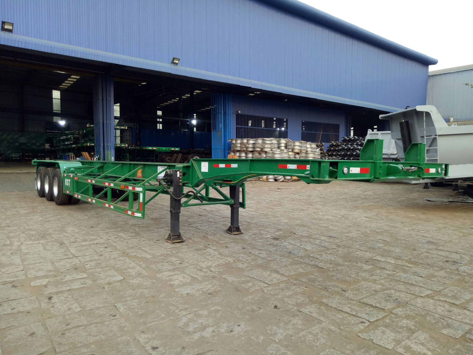 03 Axles 45 Feet Container Semi-Trailer / Container Chassis H53-CC-02-1