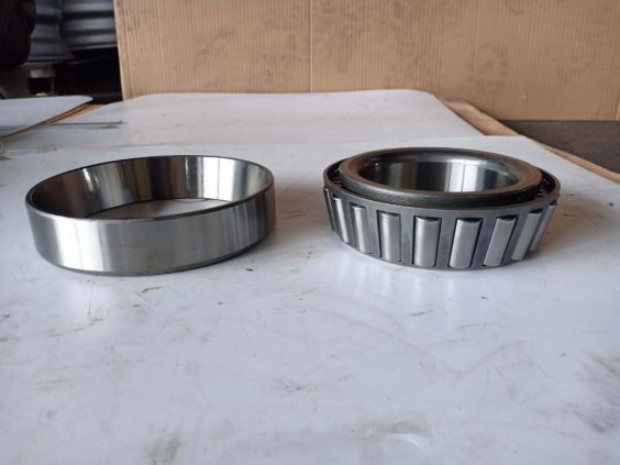 Bạc đạn trục 218248