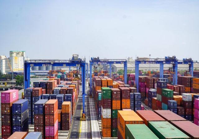 Bãi container là gì? Vai trò bãi container [chi tiết]