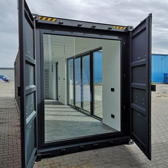 Không gian bên trong của một ngôi nhà container 40 ft