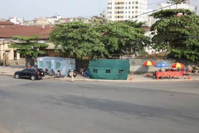 Supply office containers for Covid-19 stations in HCMC
