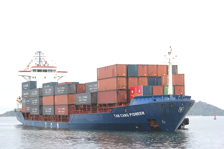 vận chuyển container bằng đường biển