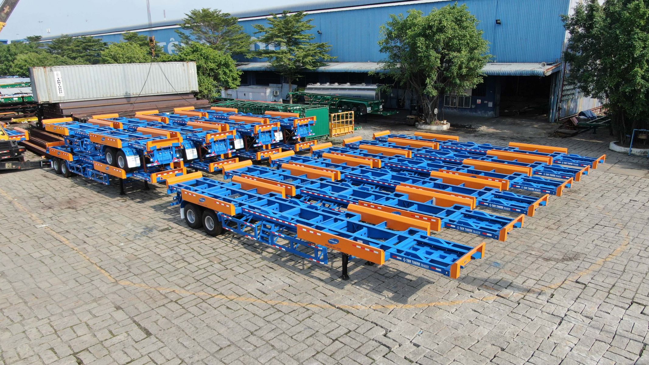Thiết kế và cung cấp sơmi rơmooc terminal (45 feet)